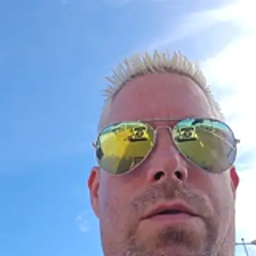 Trucker Hunter online show from 01.12.26