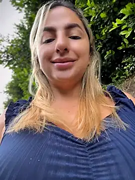 Snapshot of sammyqueenx21 chatting on 07.18.26 sammyqueenx21 online show from 07.18.26