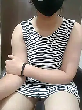 Snapshot of Nisha_candy chatting on 12.15.24 Nisha candy online show from 12.15.24