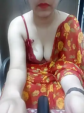 Snapshot of Nisha_candy chatting on 12.20.24 Nisha candy online show from 12.20.24