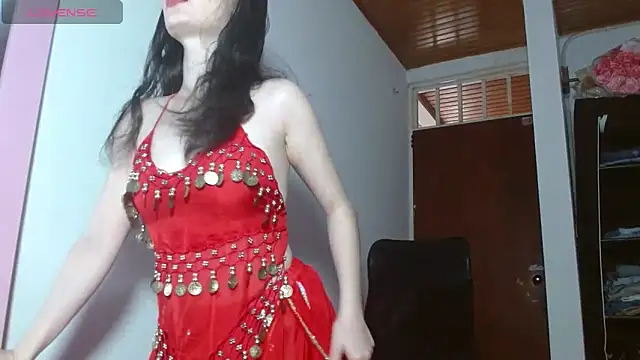 Snapshot of emily_littesweet chatting on 10.31.25 emily littesweet online show from 10.31.25