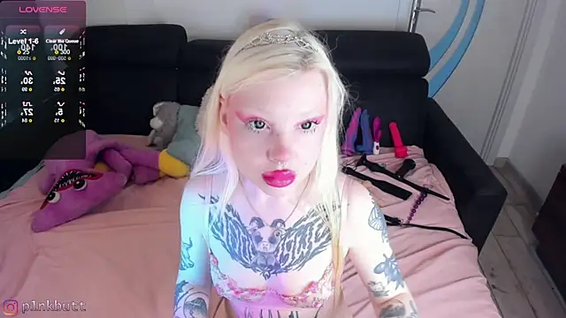 Snapshot of HelenGoat chatting on 12.02.24 HelenGoat online show from 12.02.24