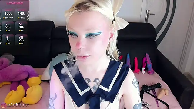 Snapshot of HelenGoat chatting on 12.19.24 HelenGoat online show from 12.19.24