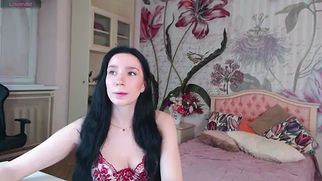 AliciaBow online show from 11.21.25