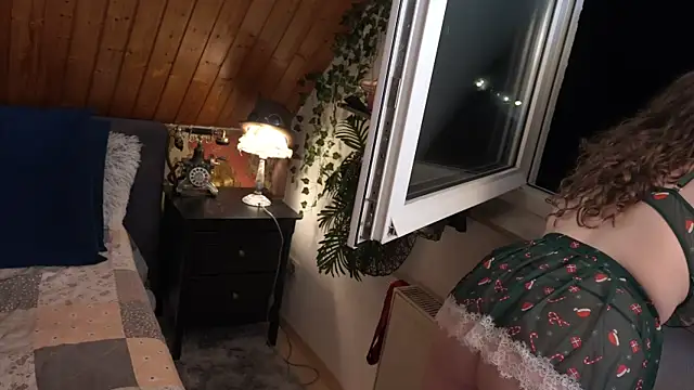 TessaWinter online show from 12.22.25