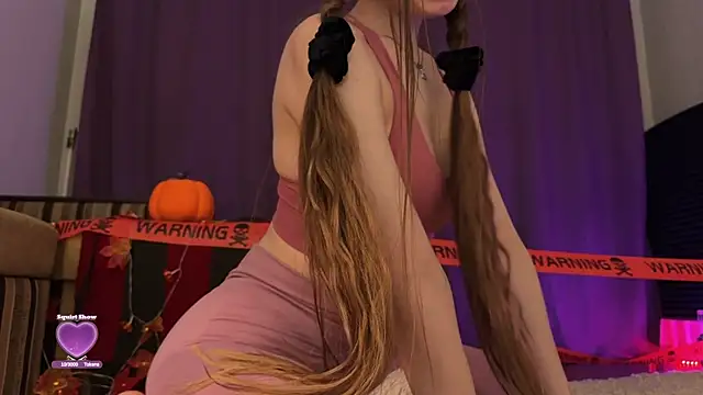 Snapshot of VeronikaAv chatting on 10.18.25 VeronikaAv online show from 10.18.25