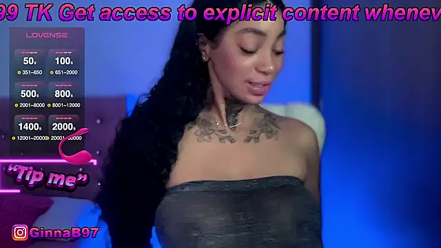 Snapshot of GinnaBolton chatting on 09.18.25 GinnaBolton online show from 09.18.25