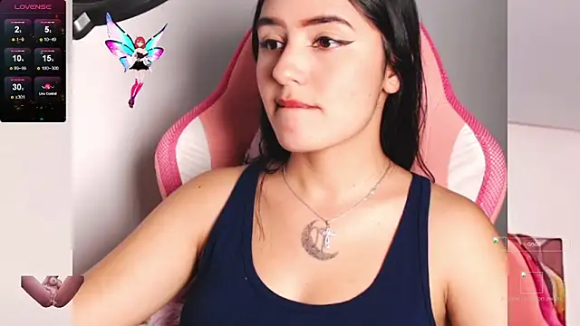 Snapshot of Danae_999 chatting on 10.06.25 Danae 999 online show from 10.06.25