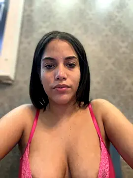 Snapshot of _Eurekaa_ chatting on 10.06.25 Eurekaa online show from 10.06.25