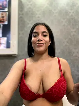 Snapshot of _Eurekaa_ chatting on 10.26.25 Eurekaa online show from 10.26.25