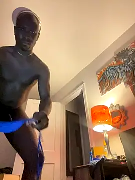 Snapshot of KingB8r chatting on 10.09.25 KingB8r online show from 10.09.25