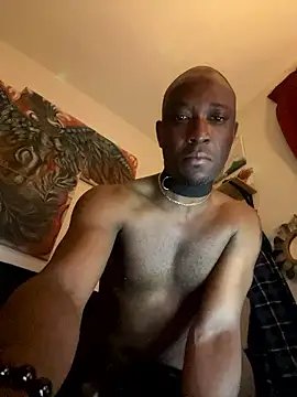 Snapshot of KingB8r chatting on 10.11.25 KingB8r online show from 10.11.25