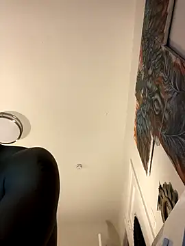 Snapshot of KingB8r chatting on 10.24.25 KingB8r online show from 10.24.25