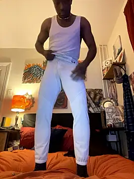 Snapshot of KingB8r chatting on 10.25.25 KingB8r online show from 10.25.25