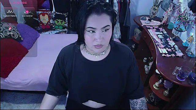 Snapshot of lufek23 chatting on 10.23.25 lufek23 online show from 10.23.25