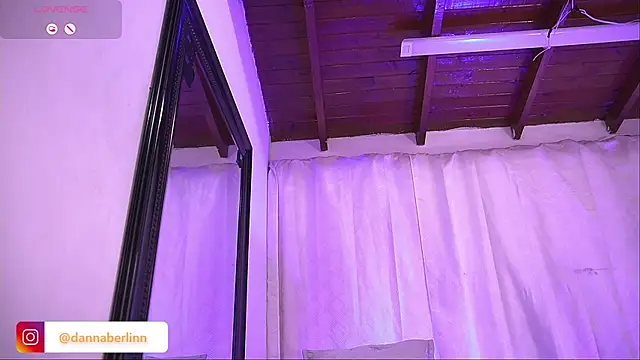 danna berlin  online show from 09.11.25