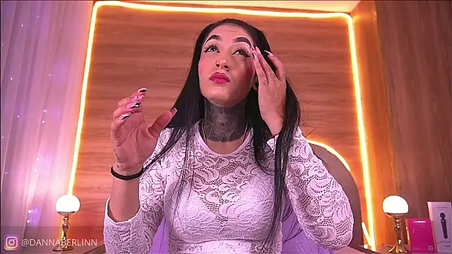 Snapshot of danna_berlin_ chatting on 02.07.26 danna berlin online show from 02.07.26