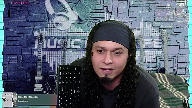 chino roz online show from 01.08.25