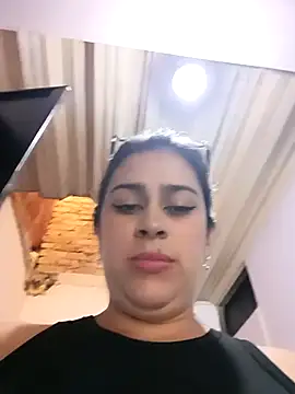 Snapshot of Latina_sexy1 chatting on 10.03.25 Latina sexy1 online show from 10.03.25