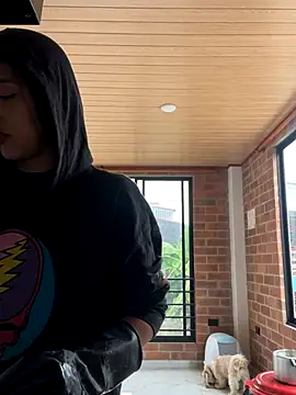 Snapshot of adila_anich chatting on 11.27.25 adila anich online show from 11.27.25