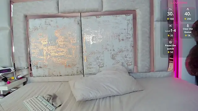 Snapshot of kimjonnes01 chatting on 11.02.25 kimjonnes01 online show from 11.02.25