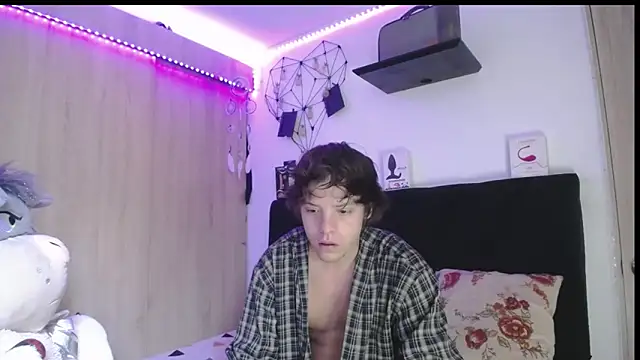 Santiago kiler online show from 03.19.26