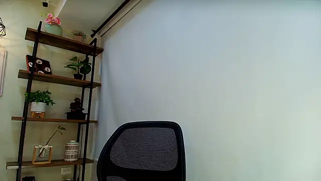 Sassy--Girl online show from 02.27.26