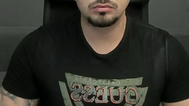 Snapshot of TonyWilcox chatting on 01.18.25 TonyWilcox online show from 01.18.25