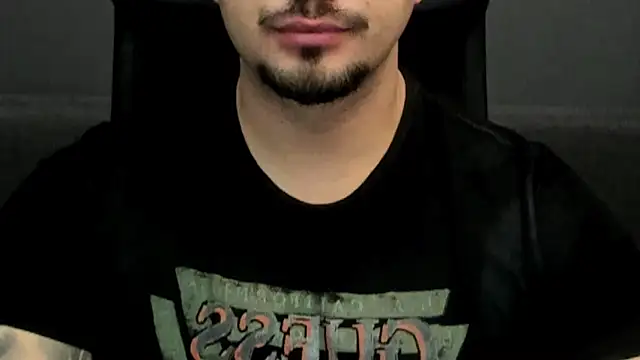 Snapshot of TonyWilcox chatting on 01.20.25 TonyWilcox online show from 01.20.25