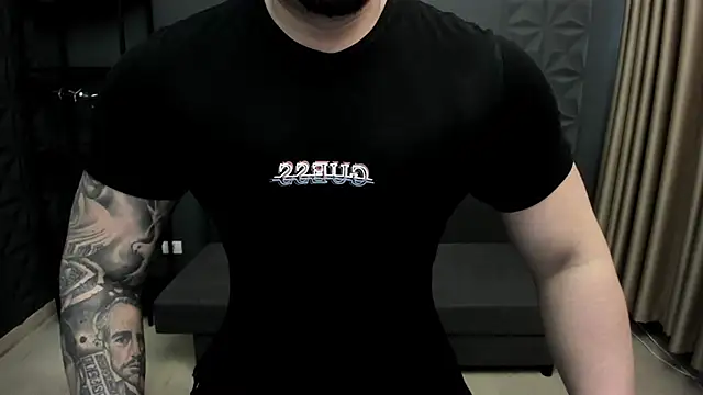 Snapshot of TonyWilcox chatting on 01.21.25 TonyWilcox online show from 01.21.25