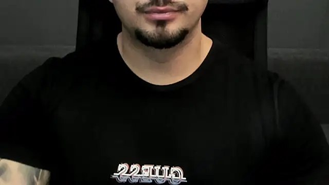 Snapshot of TonyWilcox chatting on 01.21.25 TonyWilcox online show from 01.21.25