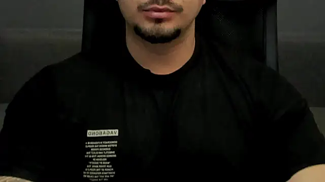 Snapshot of TonyWilcox chatting on 02.08.25 TonyWilcox online show from 02.08.25