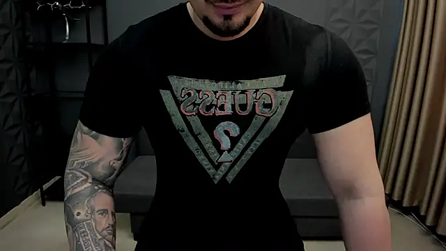 Snapshot of TonyWilcox chatting on 02.15.25 TonyWilcox online show from 02.15.25