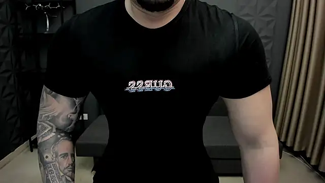 Snapshot of TonyWilcox chatting on 02.15.25 TonyWilcox online show from 02.15.25