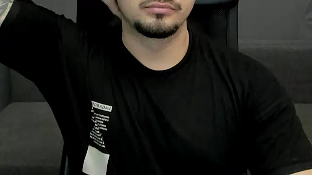 Snapshot of TonyWilcox chatting on 02.16.25 TonyWilcox online show from 02.16.25