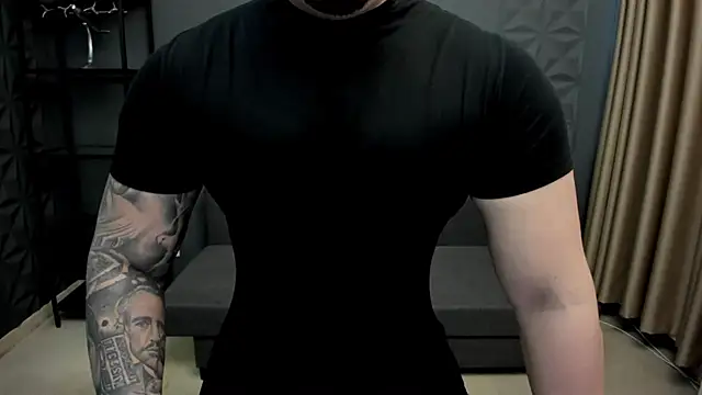 Snapshot of TonyWilcox chatting on 02.20.25 TonyWilcox online show from 02.20.25