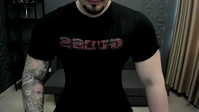 Snapshot of TonyWilcox chatting on 03.02.25 TonyWilcox online show from 03.02.25