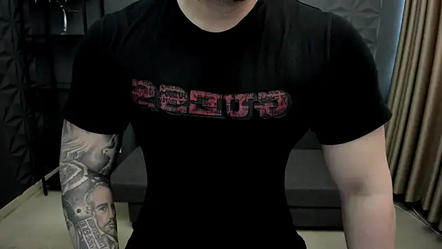 Snapshot of TonyWilcox chatting on 03.03.25 TonyWilcox online show from 03.03.25