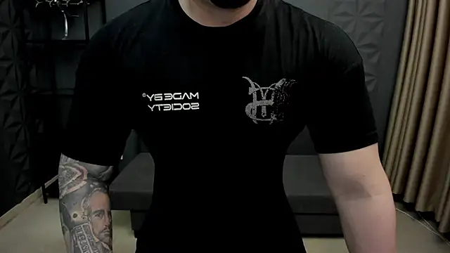 Snapshot of TonyWilcox chatting on 03.09.25 TonyWilcox online show from 03.09.25