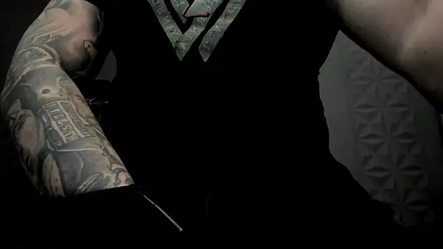 Snapshot of TonyWilcox chatting on 03.14.25 TonyWilcox online show from 03.14.25