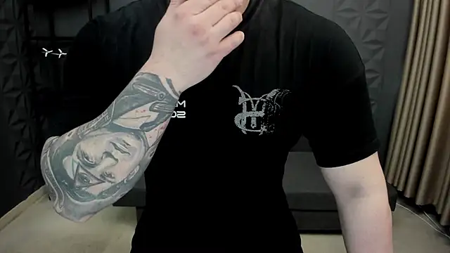 Snapshot of TonyWilcox chatting on 03.17.25 TonyWilcox online show from 03.17.25