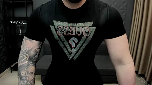 Snapshot of TonyWilcox chatting on 03.20.25 TonyWilcox online show from 03.20.25