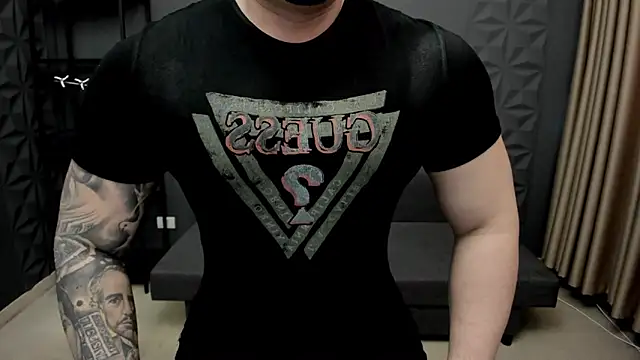 Snapshot of TonyWilcox chatting on 03.20.25 TonyWilcox online show from 03.20.25