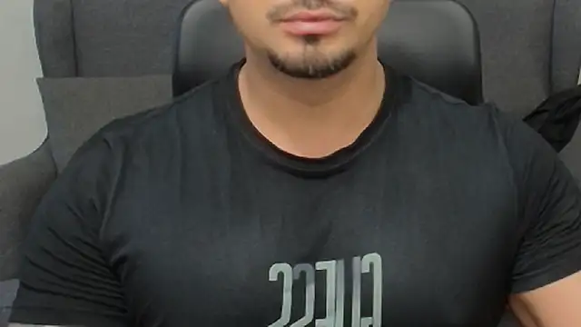 Snapshot of TonyWilcox chatting on 09.27.25 TonyWilcox online show from 09.27.25