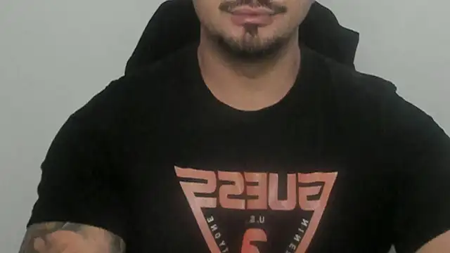 Snapshot of TonyWilcox chatting on 10.05.25 TonyWilcox online show from 10.05.25