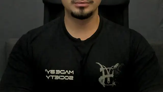 Snapshot of TonyWilcox chatting on 10.19.25 TonyWilcox online show from 10.19.25