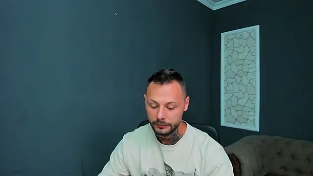 Snapshot of BrianHunts chatting on 07.12.26 BrianHunts online show from 07.12.26
