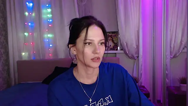 Snapshot of Zlata888 chatting on 01.12.25 Zlata888 online show from 01.12.25