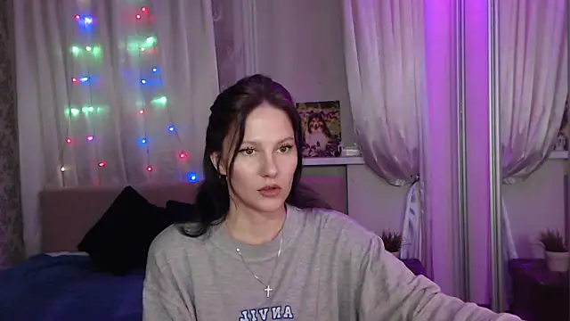 Snapshot of Zlata888 chatting on 05.14.26 Zlata888 online show from 05.14.26