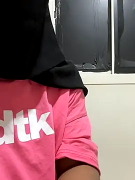 Submissive Arab online show from 10.06.25